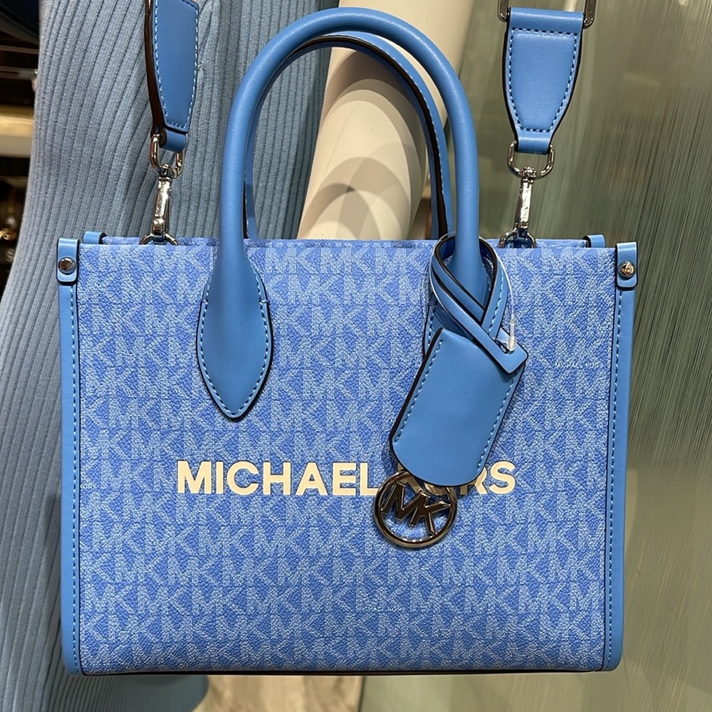 Michael Kors Mirella Small Shopper Top Zip Signature Logo Crossbody XBODY MK
NWT - Picture 14 of 16